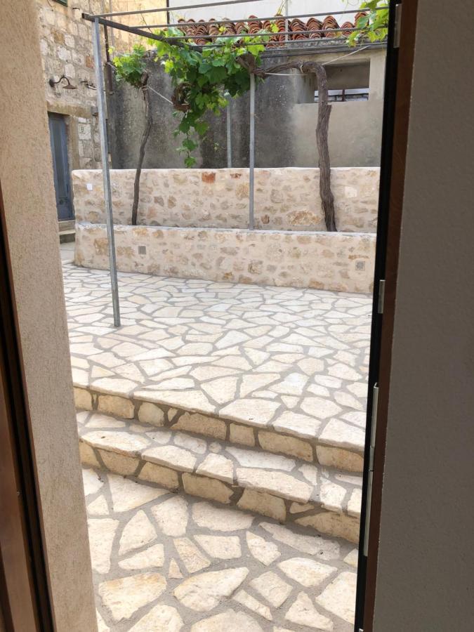 Old Town Apartment Tonka Hvar Town Exterior photo